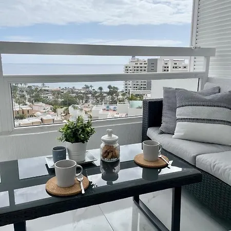 Sea View Terrace In Americas 公寓